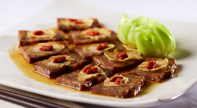 Braised Alberta Beef Rib with Ginseng and Goji Berries by Chef Andy Liu